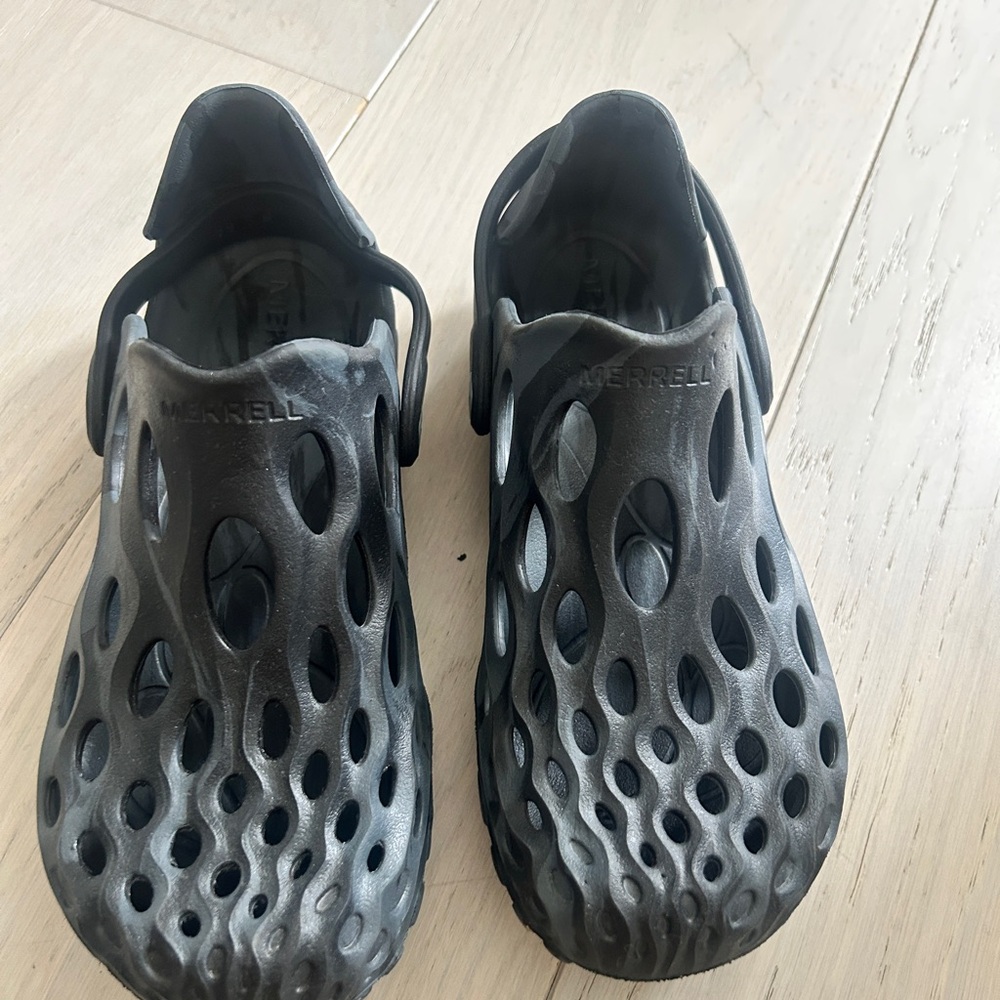 Merrell Women’s Black Slip-On Shoes